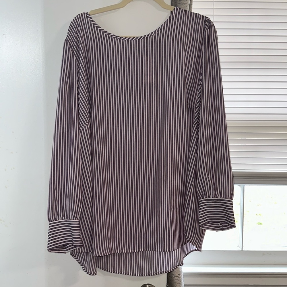 NWT TAILORED LONG SLEEVE BLOUSE STRIPES WHITE & BLUE WORK WEAR PLUS SIZE 26